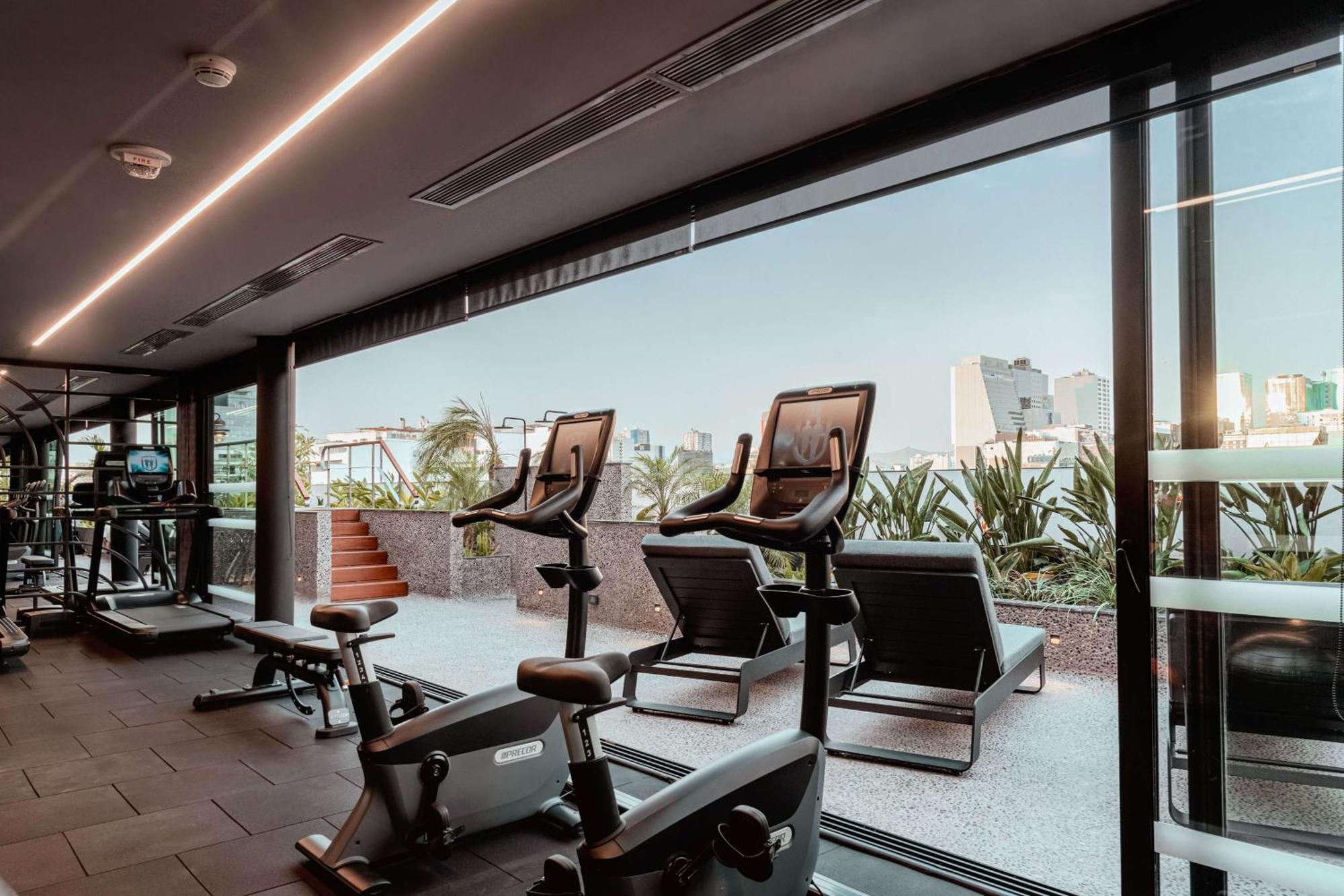Hotel Doubletree By Hilton Lima San Isidro Esterno foto