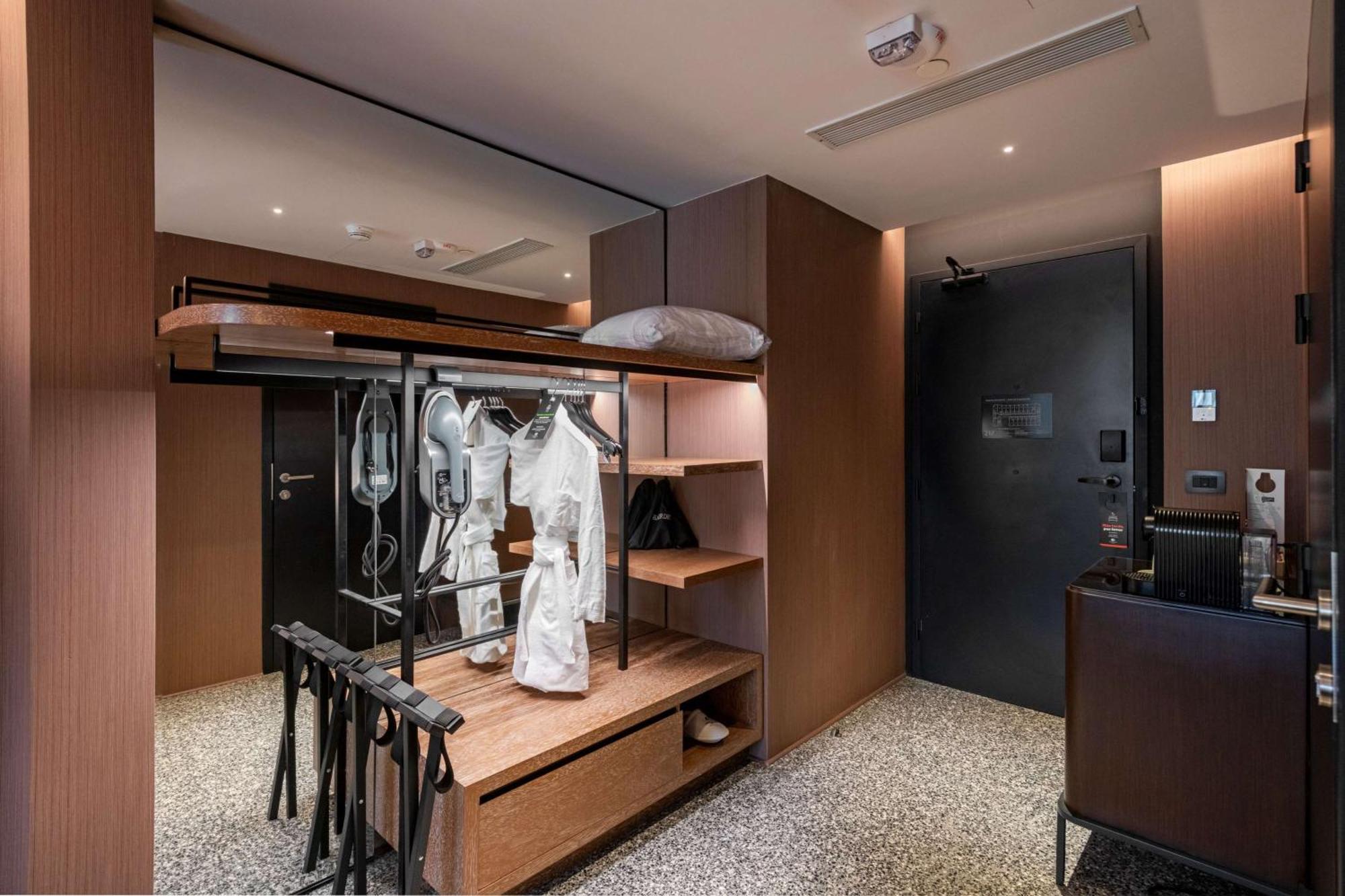 Hotel Doubletree By Hilton Lima San Isidro Esterno foto